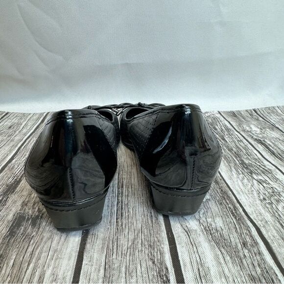 Easy Spirit Women's Black Leather Wedge Heels Shiny Bow Tie Toe 6 6M Slip On - Picture 6 of 11